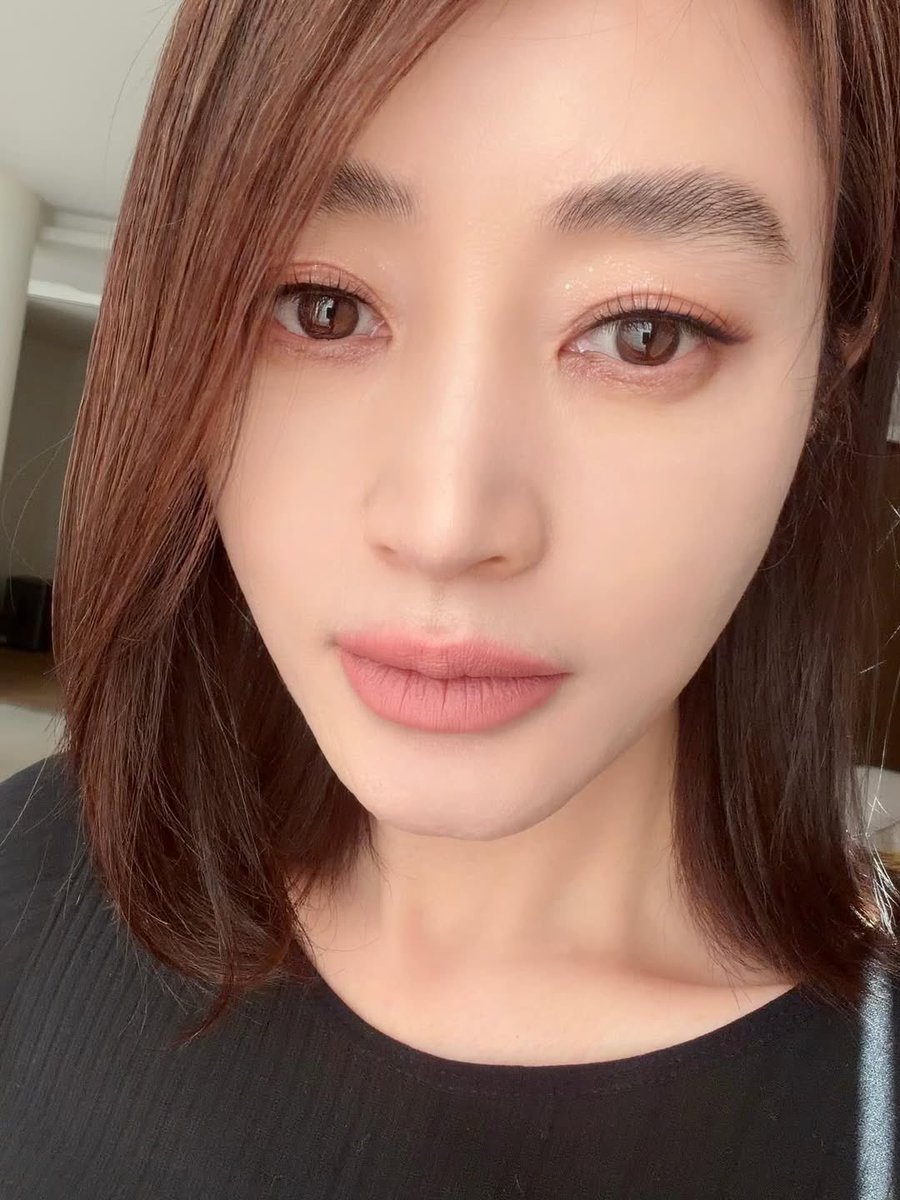 내가 진짜 좋아하는 갈머에 중단발 김혜수야..