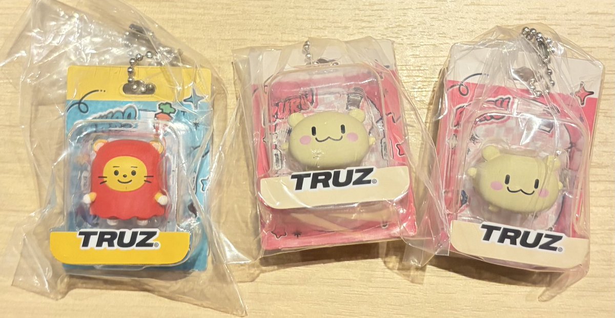 は る な tweet media