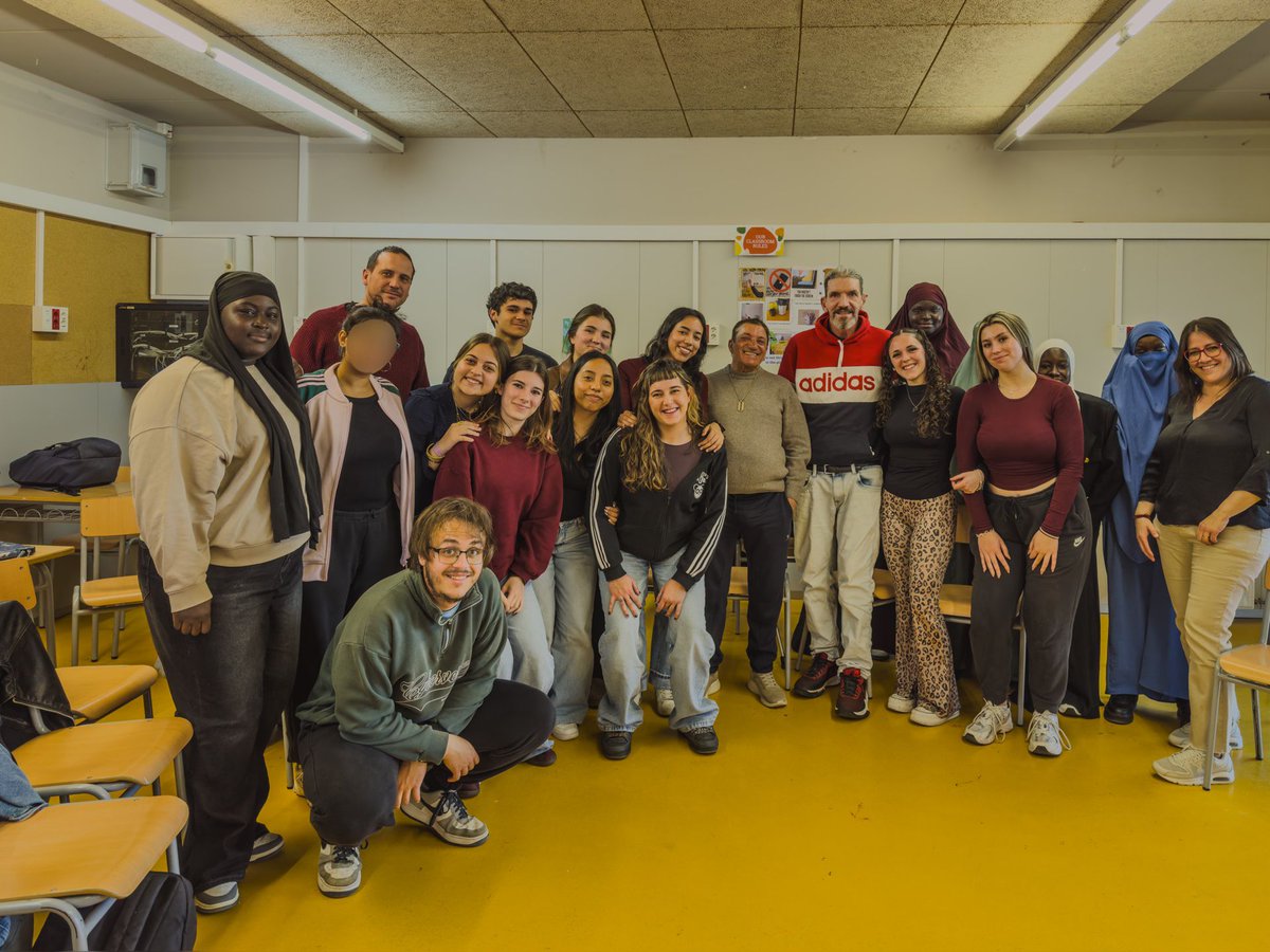 Fundació Acollida i Esperança tweet media