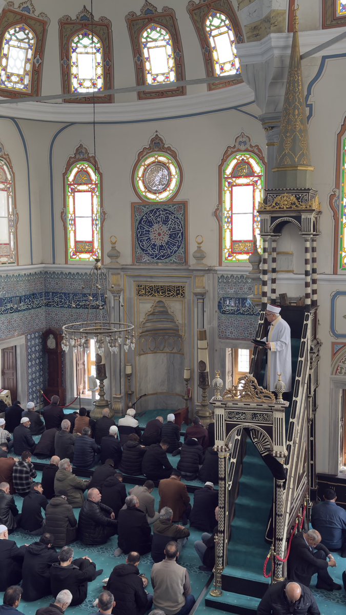 "Tevekkül; tembelliğin sığınağı, miskinliğin bahanesi değildir" (bugünkü hutbeden)
#hayırlıcumalar