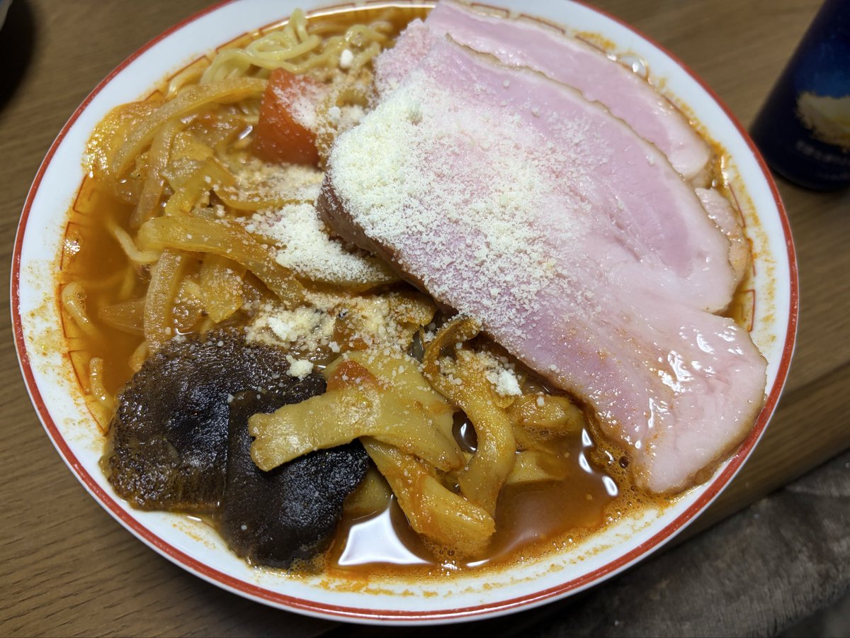 ますキノコ tweet media