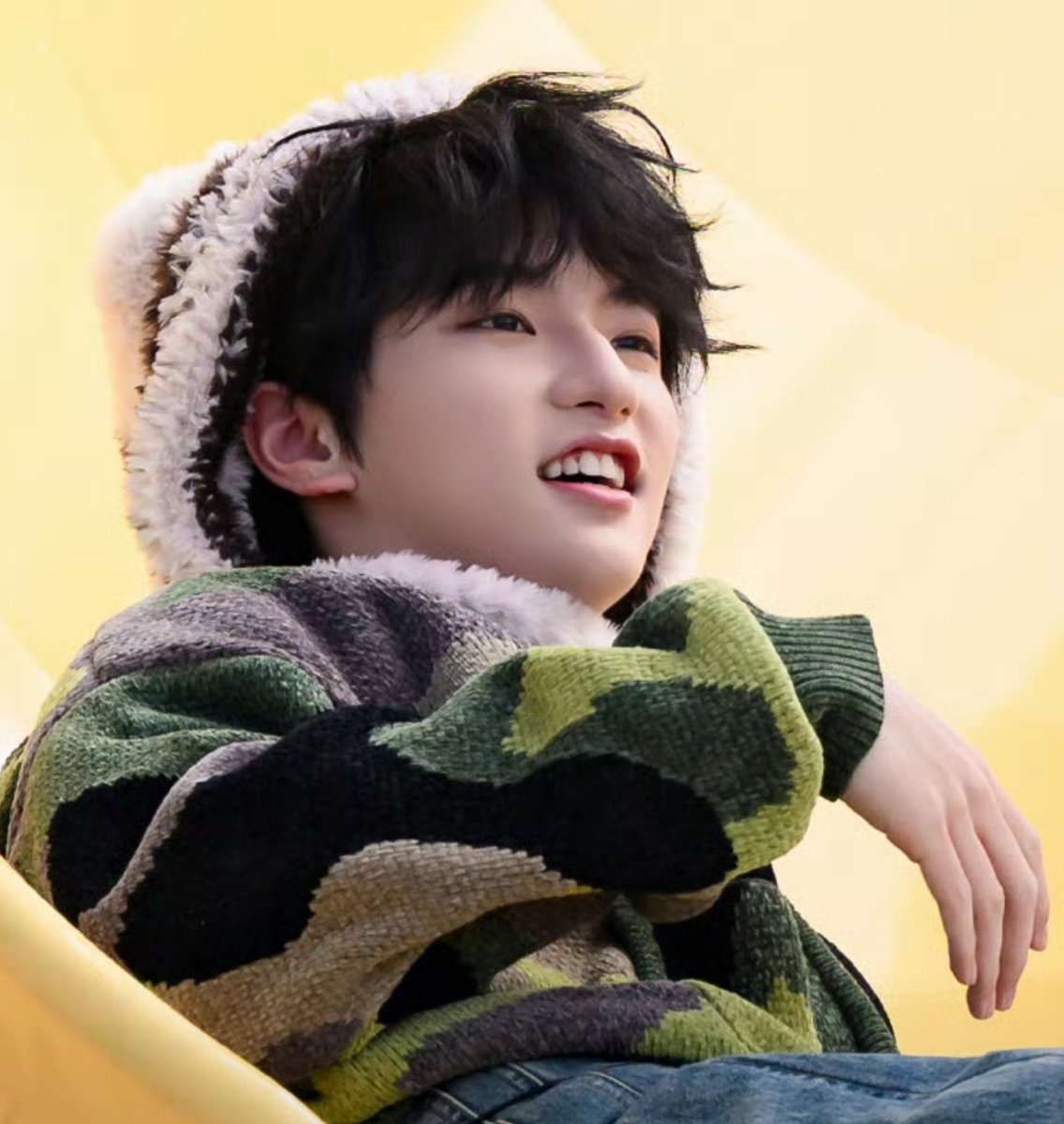 PLm105k_ tweet media