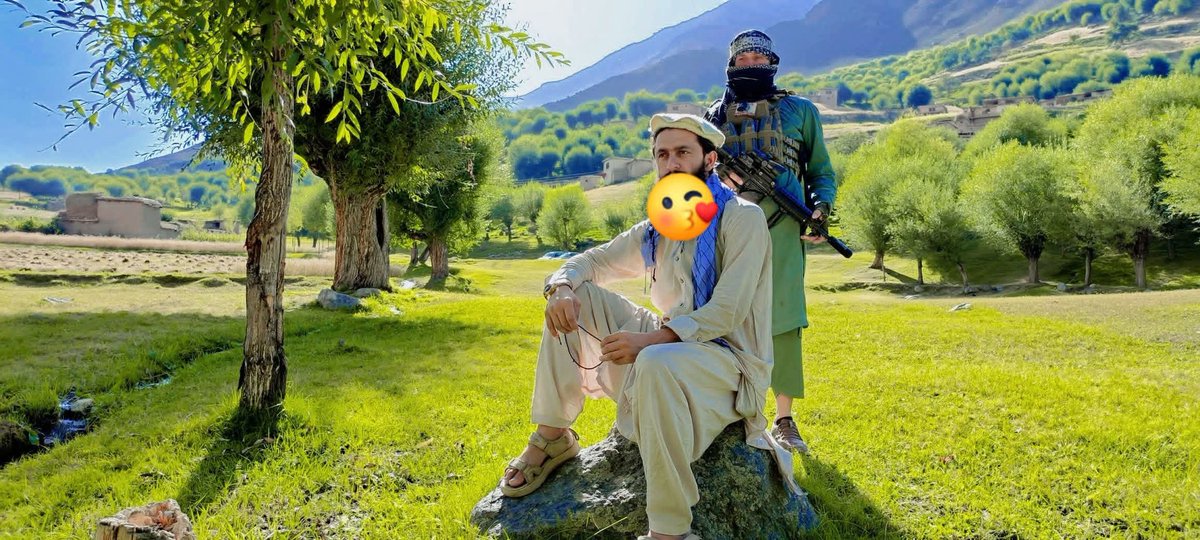 Sangari312's tweet photo. د نوورستان ولایت د برګمټال ولسوالۍ یوه څنډه.😘
@Sangari312 https://t.co/mSO7twcYA4