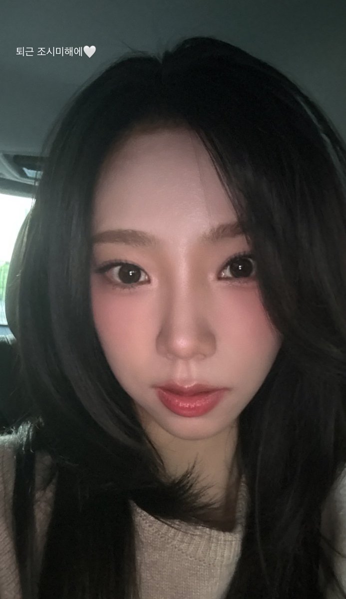 thinking about yeoreum tweet media