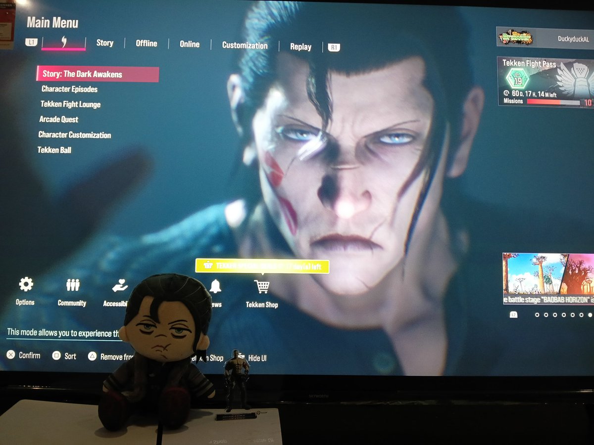 darkyal97's tweet image. My Dragunov plushie has arrive! My baby finally reunited with his dad 😍💓
#sergeidragunov #tekken