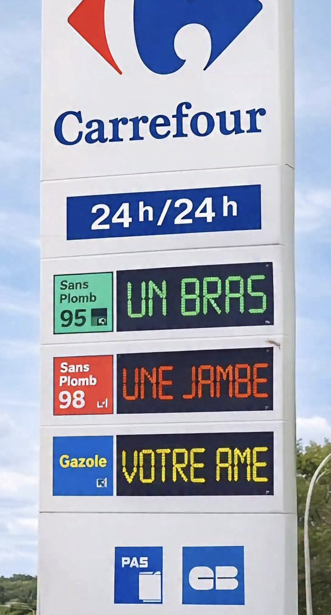 Carrach 💙🤍🌟 tweet media