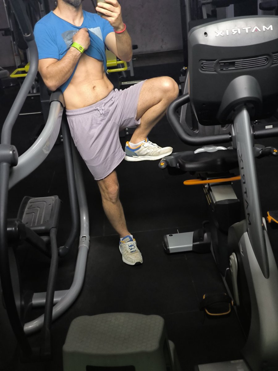 Virtualno tweet media