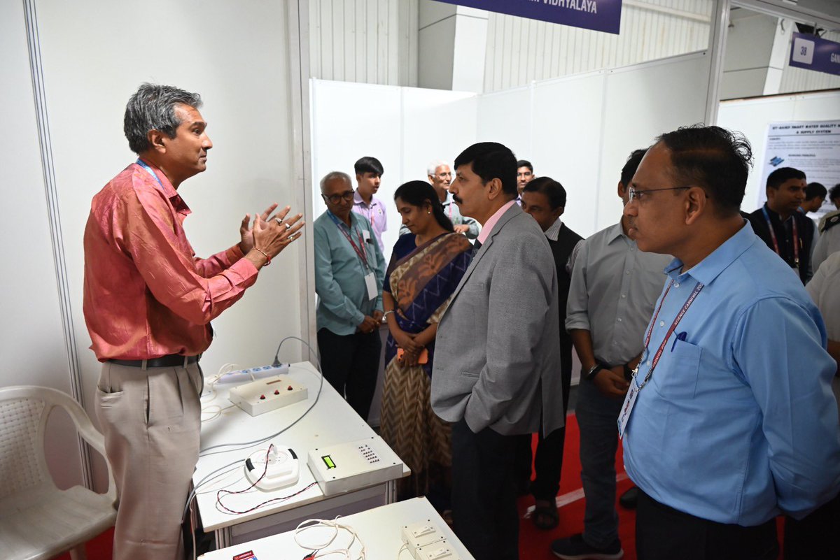 Gujarat Science City tweet media