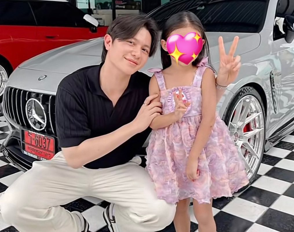 moon 🐾 tweet media