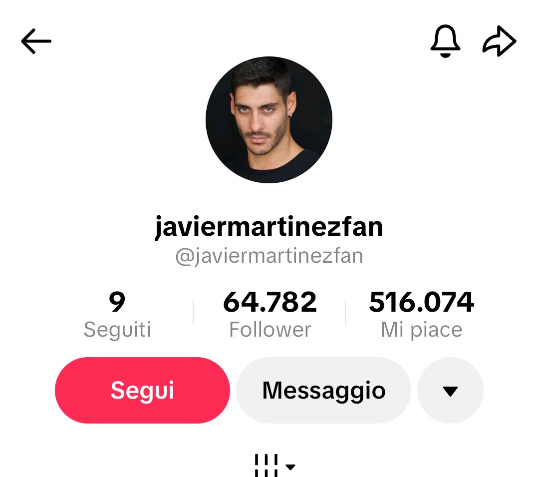 SARDINIA73's tweet photo. Guarda che non siamo così "vecchie"come qualcuno prova a raccontare.
Sappiamo benissimo Come funzionano i social... È forse li usiamo anche meglio di chi Pensa di cambiare un nome è riscrivere la realtà.
Perché qui non è una questione di "età" .
Ma di rispetto.
E quando qualcuno prova ad approfittarsi della fiducia degli altri si vede. Sempre.
Hai vissuto per un anno alle spalle di questo ragazzo.
Hai "gestito", incassato, deciso.
E anche oggi pensi di poter trattenere ciò che non ti appartiene.
Non è gestione.
È approfittarsi.
Soprattutto quando dall'altra parte c'è qualcuno che ha semplicemente avuto fiducia ed è buono di natura.
Forse anche troppo.
QUESTO NON È PIÙ IL PROFILO DI JAVIER MARTINEZ.
È un profilo gestito da un'altra persona.
E chi segue al diritto di saperlo.
Per questo facciamolo girare ovunque tik tok, Instagram, X, Facebook.
Condividete, parlatene, fate arrivare questa cosa ovunque.
E soprattutto: non alimentiamo questo meccanismo.
Non interagite, non supportate, non fate guadagnare chi ha approfittato di questa situazione, e continua a farlo.
Perché la trasparenza non è un optional.
È il minimo.
E certe scorciatoie... Durano sempre meno di quello che si pensi.
#prestinez
#helevier
#javi7
#heleners