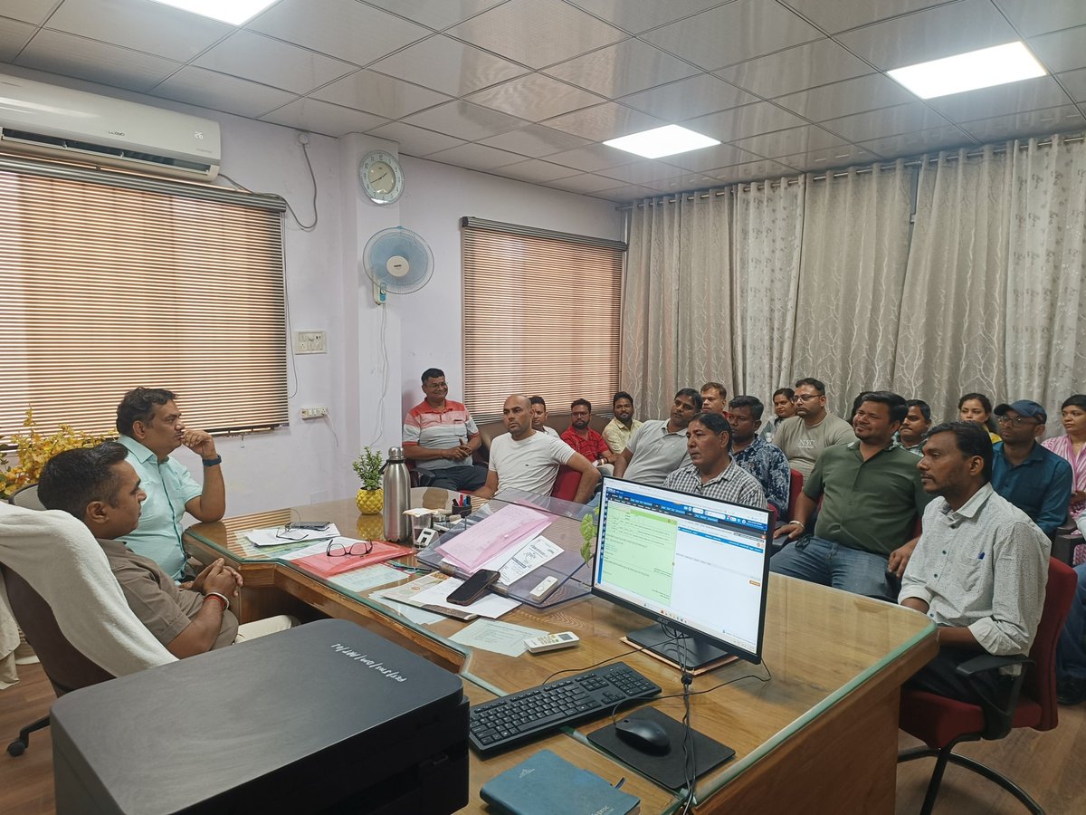 मंडल कार्यालय मे आज RMS 2026-27 ट्रेनिंग वर्कशाप का आयोजन किया गया जिसमे कि मंडल प्रबंधक, सहायक महाप्रबंधक गुं.नि.,प्रबंधक गु.नि. व समस्त तकनीक सहायक उपस्थित हुए।
Food Corporation of India, Zonal Office - North, Noida Food Corporation of India FCI RO Lucknow