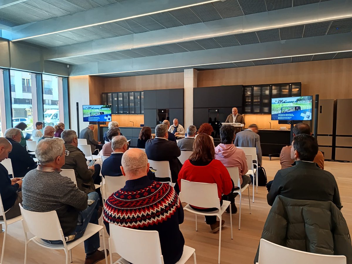 Konfekoop tweet media