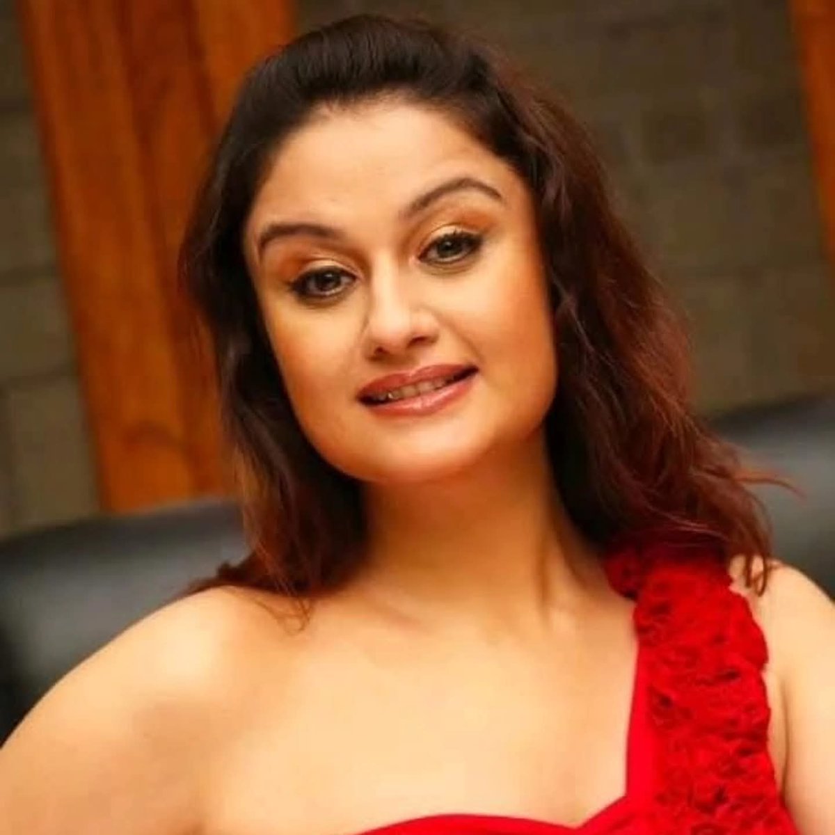 kayaldevaraj's tweet photo. March 28th 

Actress Sonia Aggarwal Birthday

Best Wishes @soniya_agg

#HBDSoniaAggarwal
#HappyBirthdaySoniaAggarwal

#OruNadigaiyinVakkumoolam https://t.co/r1y8gmo6dB