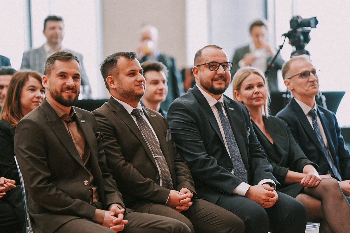 Jędrzej Kowalewski tweet media