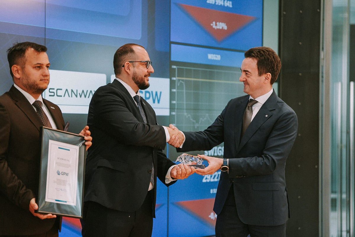 Jędrzej Kowalewski tweet media