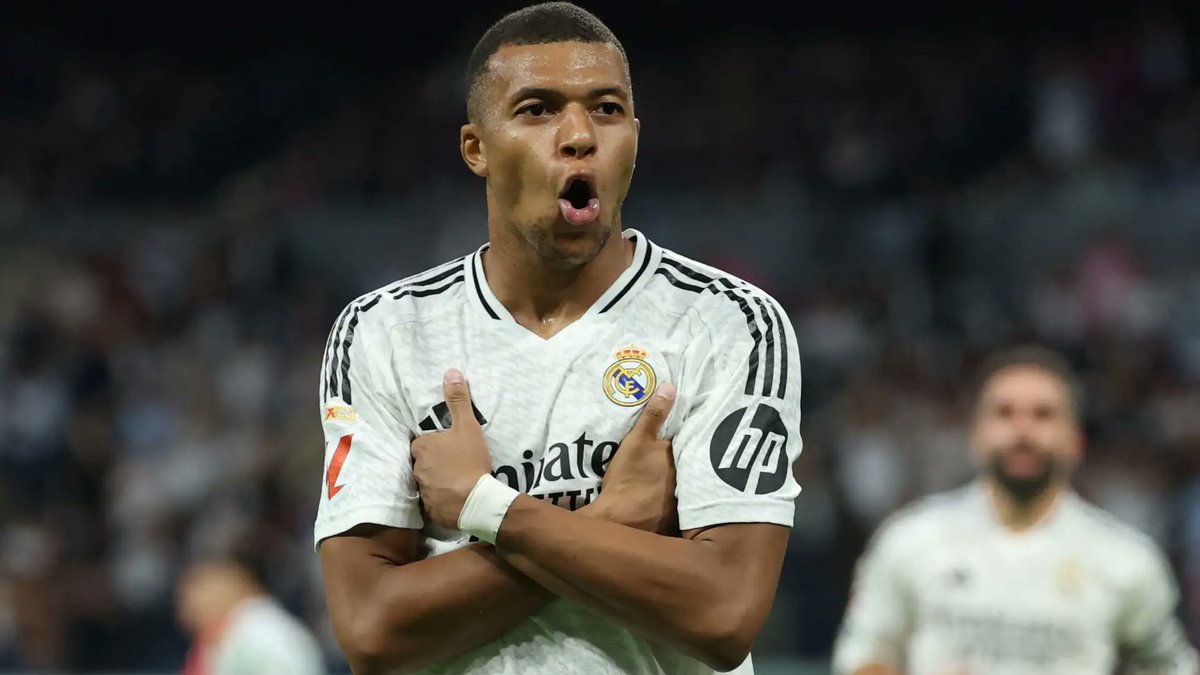 Niang 🇸🇳 s’enflamme pour Pato 🇧🇷

« Le joueur qui m’a choqué, c’est Pato. Même Mbappé ne faisait pas ça. Pied droit, pied gauche, vitesse, jeu de tête, force... il avait tout. Mais trop de blessures et il sortait avec la fille de Berlusconi. Franchement, il était trop fort. »