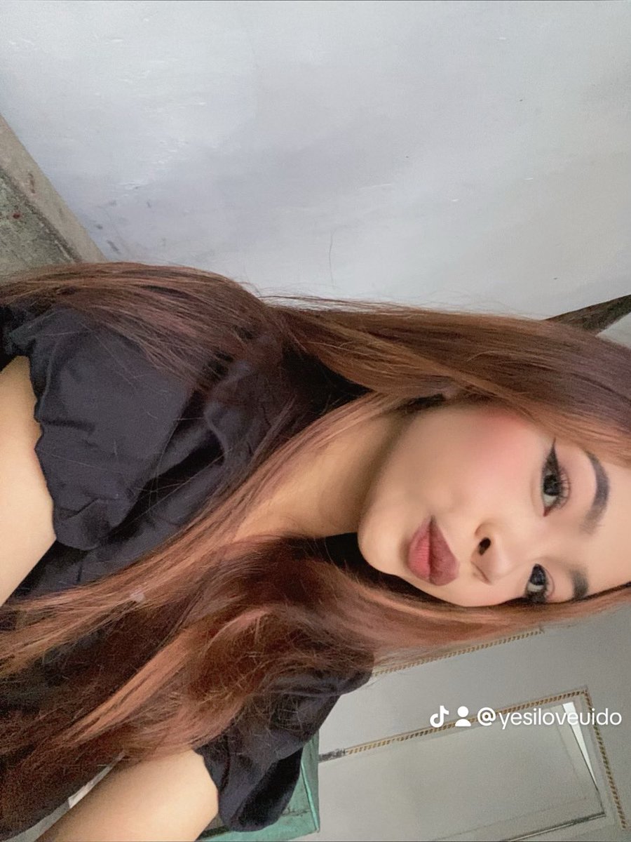 caroline tweet media