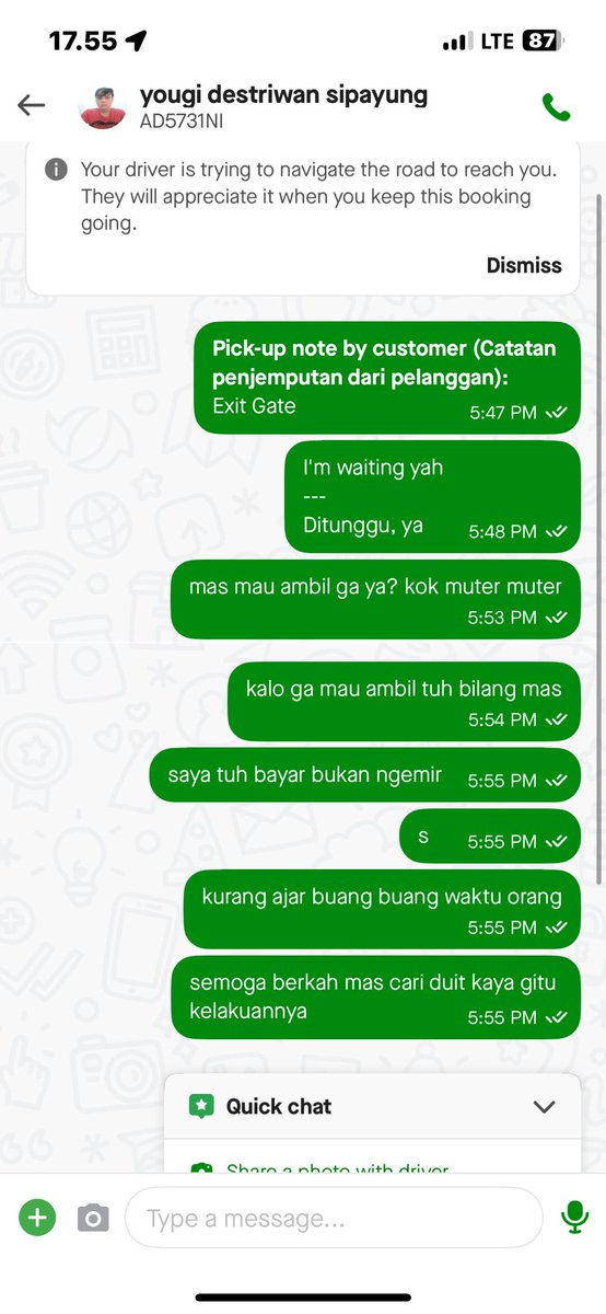 beterugiwoosu's tweet photo. @gojekindonesia tolong dibenerin lagi dong perilaku driver nya, kalo emg gamau ambil orderan suruh matiin aja itu app nya atau cancel kalo gamau nganter. buang buang waktu saya sampe emosi sendiri, berasa saya ga bayar pake jasa nya https://t.co/Z4d07mCtSu