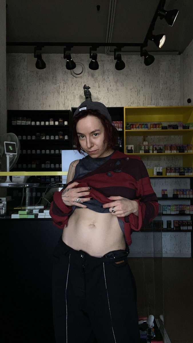 что за пиздец tweet media