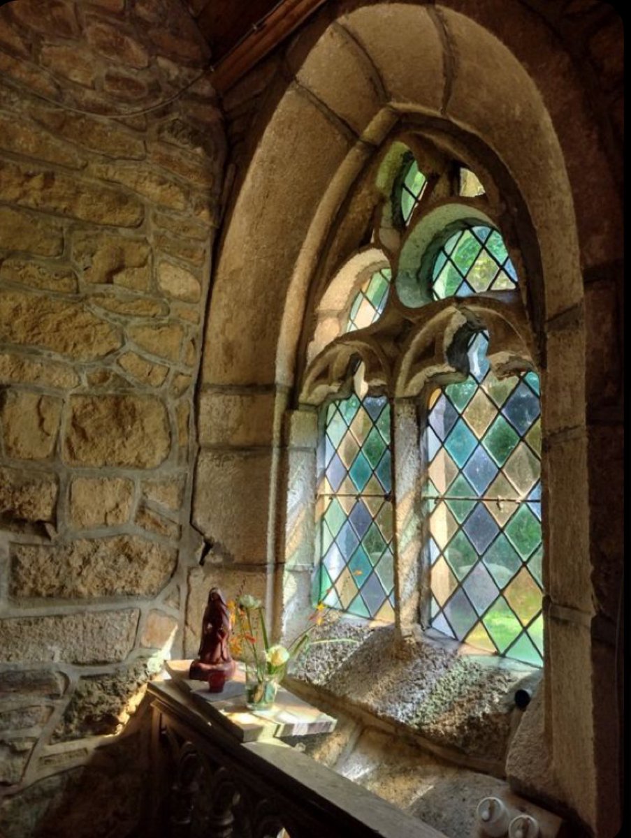 Elle Lookbook tweet media