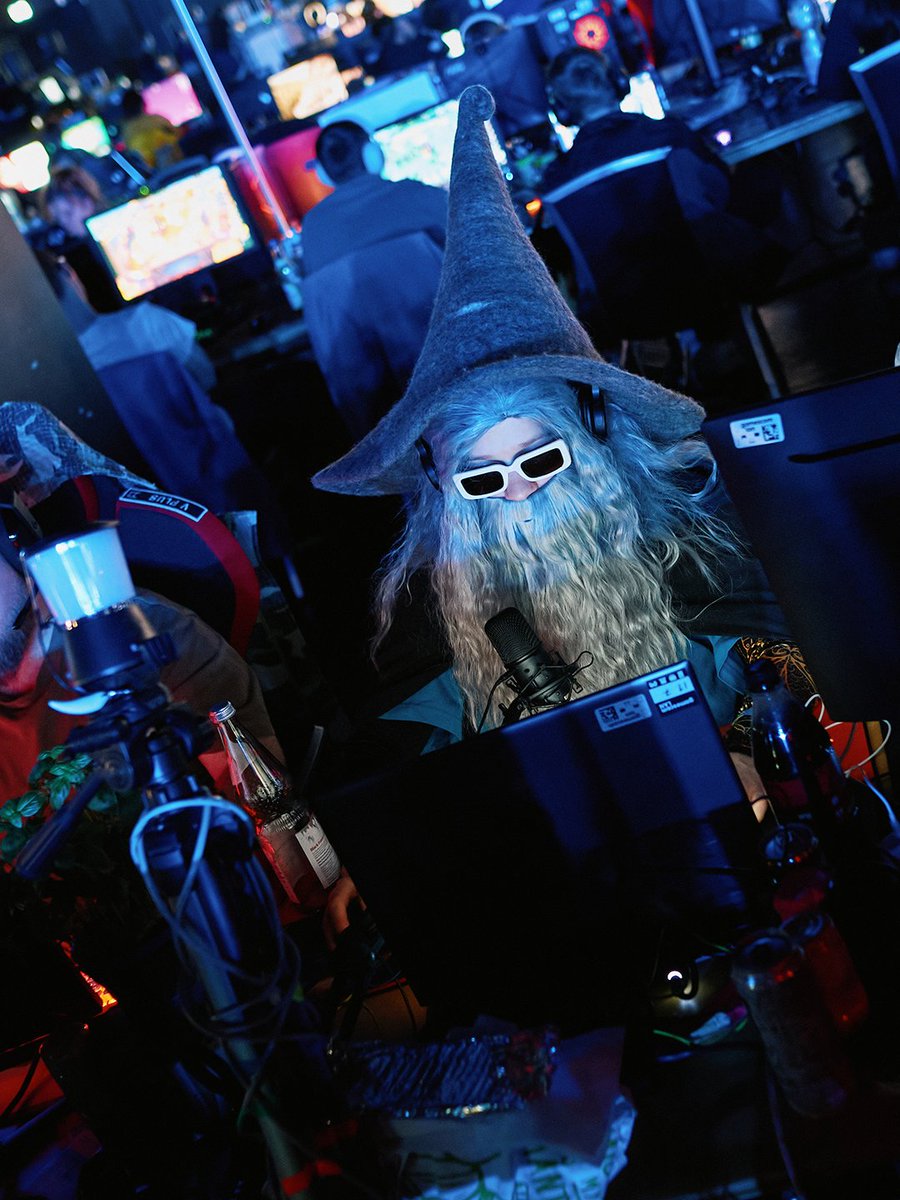 gamescom tweet media