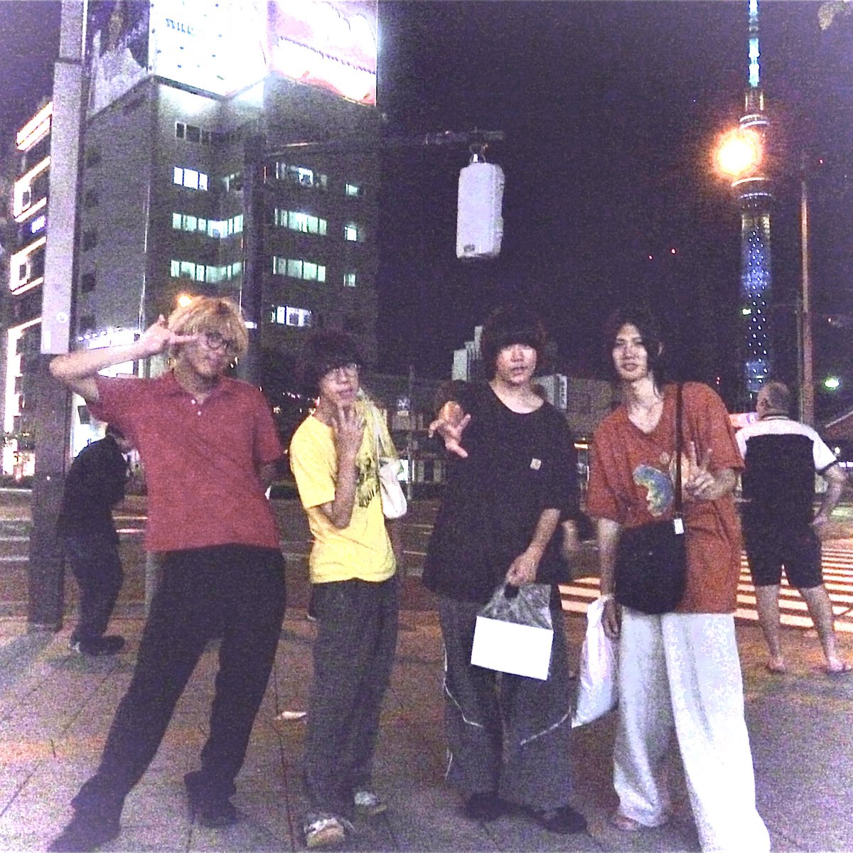 grating hunny tweet media