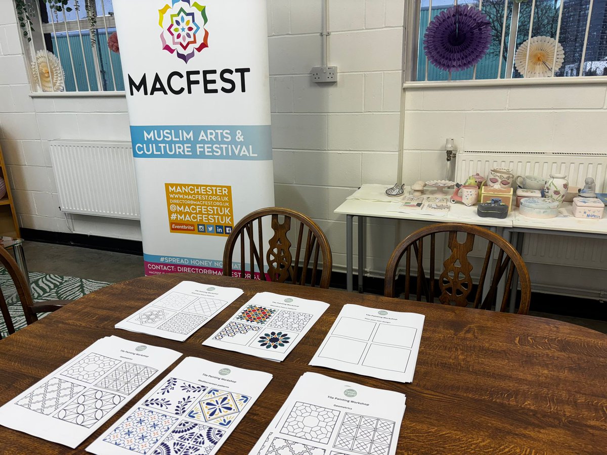 MACFESTUK's tweet image. Had such a lovely time at the @MACFESTUK workshop hosted at Sara’s Studio Brush and Paint, creative session where we painted coasters using stencils, a simple idea that turned into something really personal. #CreativeCommunity  #MindfulArt #HeritageThroughArt 
@QaisraShahraz