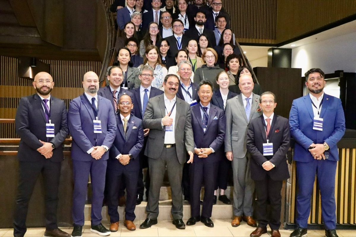 Operation Smile tweet media