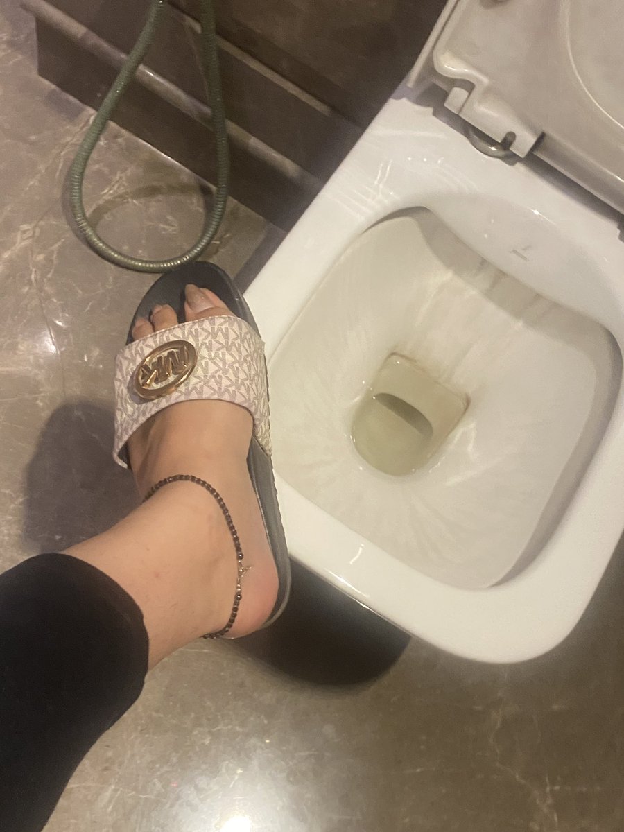 Shreya👠😈 tweet media