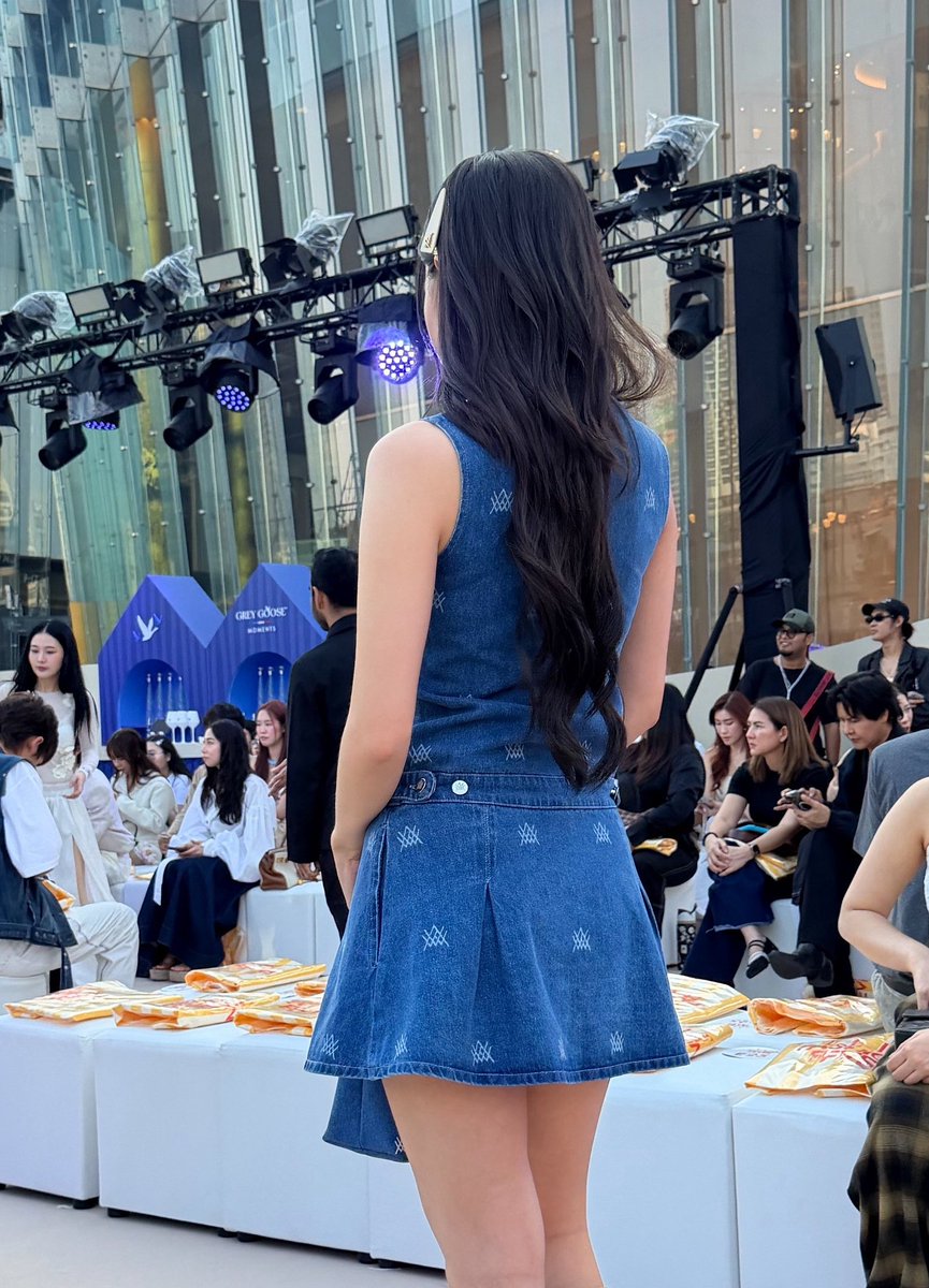 scream: ALWAYS BEHIND BECKY

REBECCA X WACAY AT ELLE FASHION FEVER
#WacayEFF2026xBecky