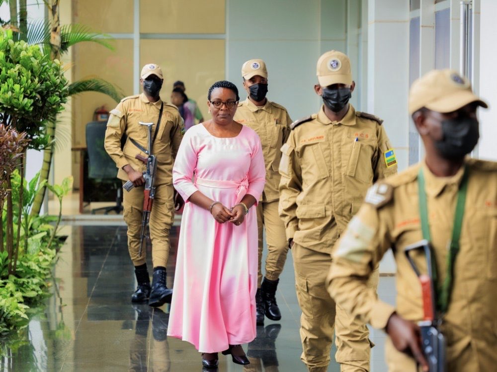 Nadia MUGUNGA tweet media