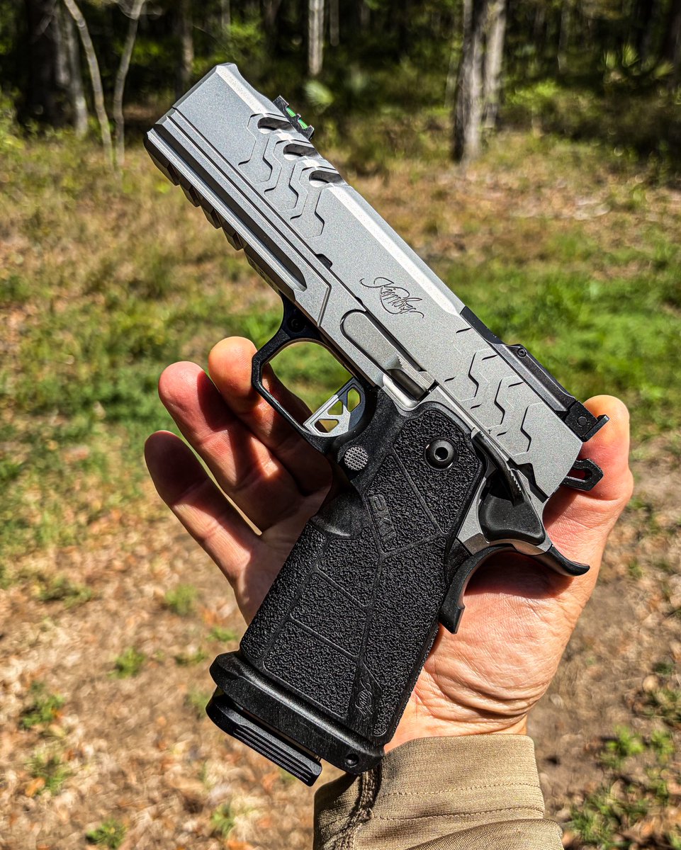 10-8 Performance tweet media