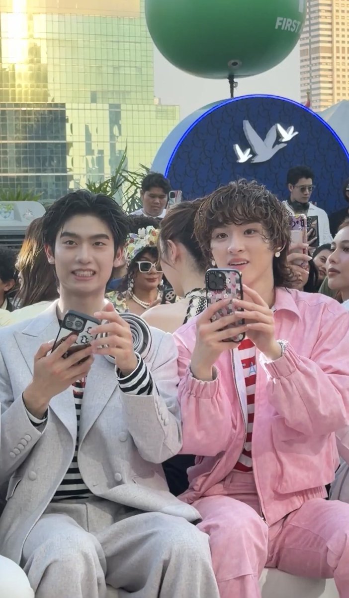 𝐬𝐡𝐨𝐛𝐞 tweet media