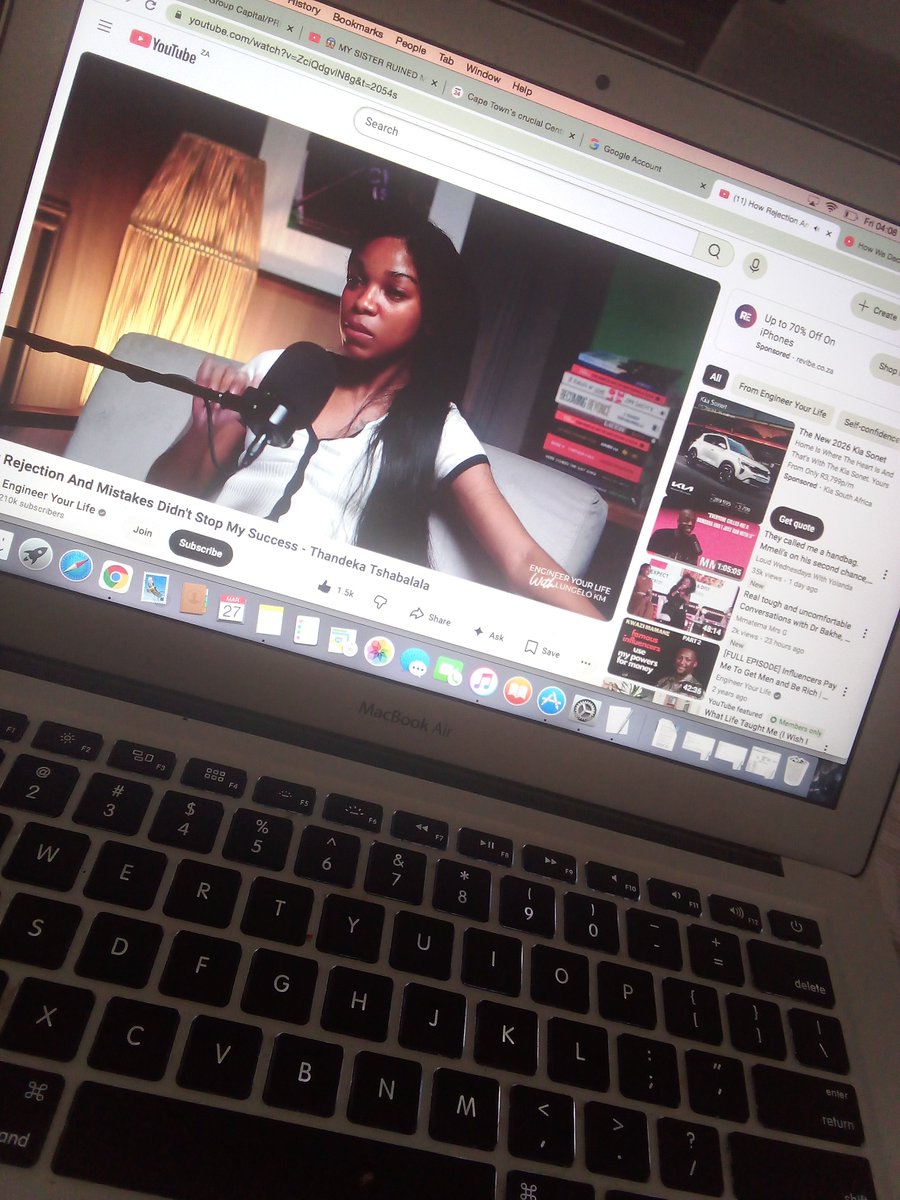 nqobile_blose's tweet image. "Mmeli and I"... Oh! Thandeka is in love bakithi and it beautiful to watch it....We were happy in there😭🫰🏾💓

#ThaMmeli
#MmeliKhumalo
#EngineerYourLife
#EngineerYourLifeThandeka
#ThandekaTshabalala