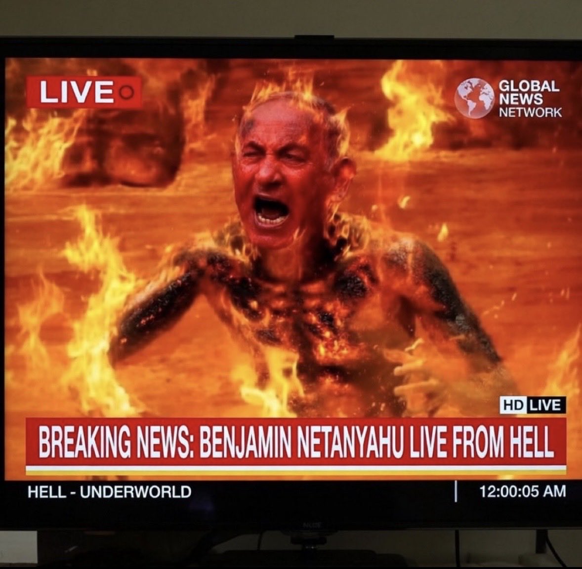 We're in one of the dumbest timelines. tweet media