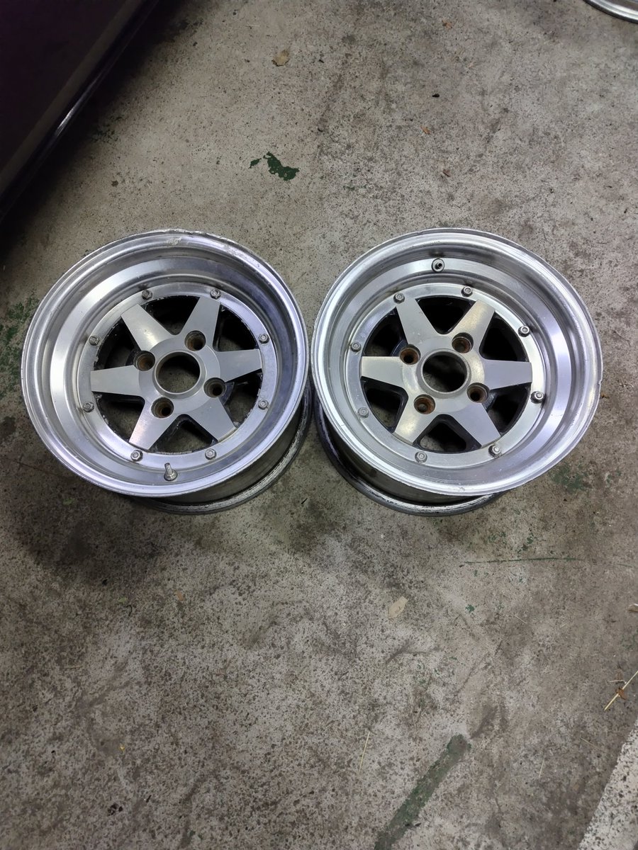 しつあワス tweet media