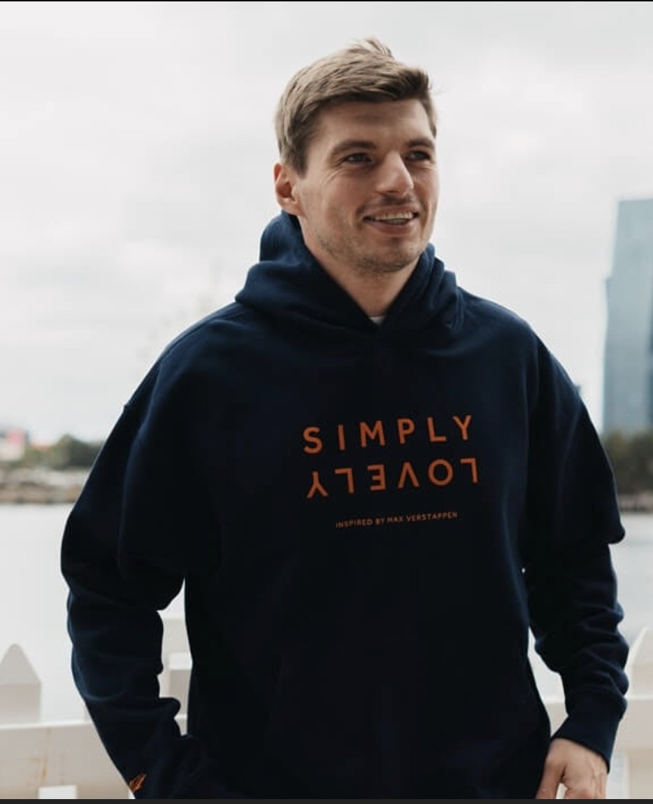 Laura 🦋 tweet media