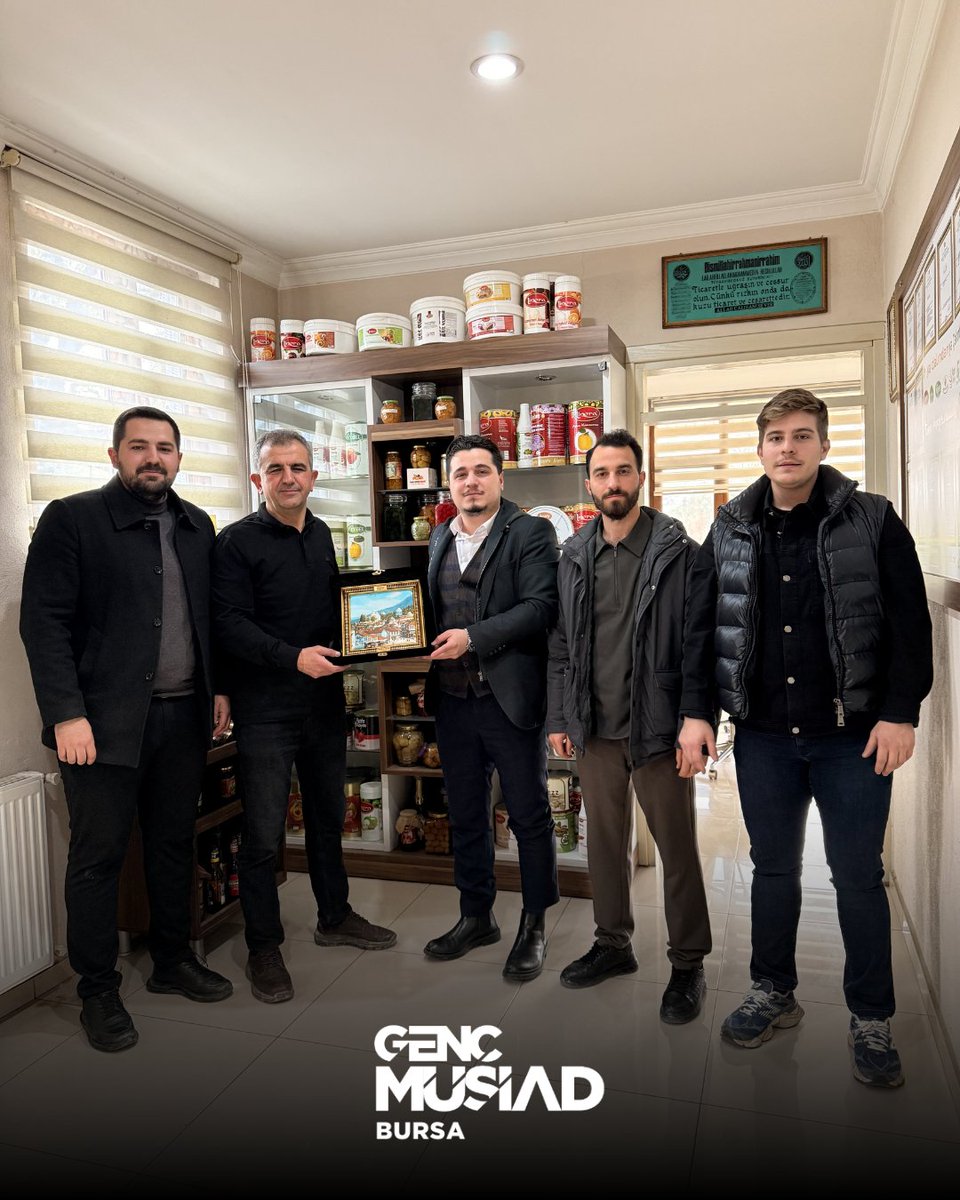 Genç MÜSİAD Bursa olarak, Yönetim Kurulu üyemiz Furkan Çakın ve Ana Kademe Yönetim Kurulu üyemiz Yahya Çakın’ı Çakın Gıda’da ziyaret ettik.
Misafirperverlikleri için teşekkür eder, başarılarının devamını dileriz.

#GençMÜSİADBursa <a href="/smesihcil/">Süleyman Mesih Çil</a> <a href="/gencmusiad/">Genç MÜSİAD</a>