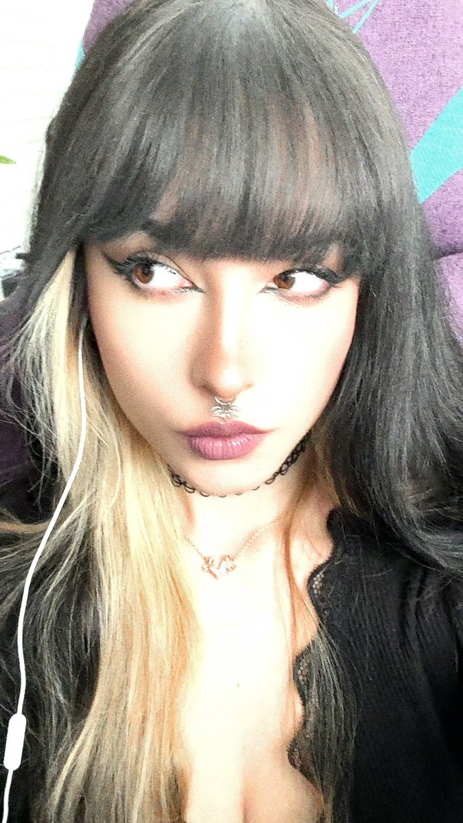 ༺ lawley ☽ ༻ tweet media