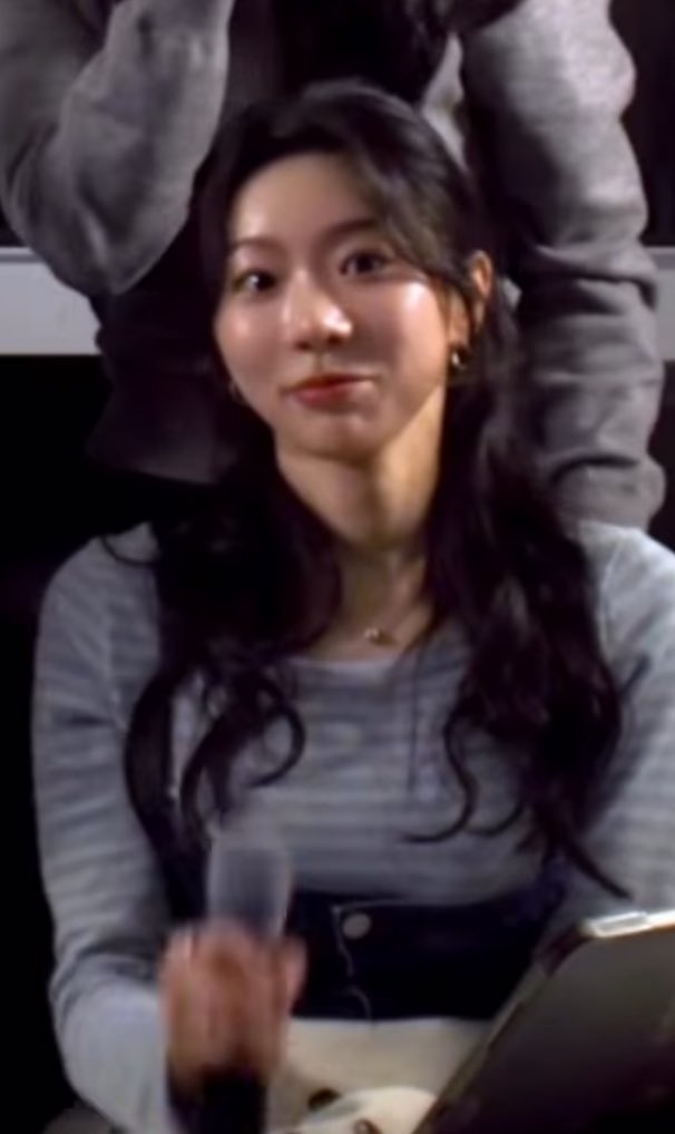 정 로바 tweet media