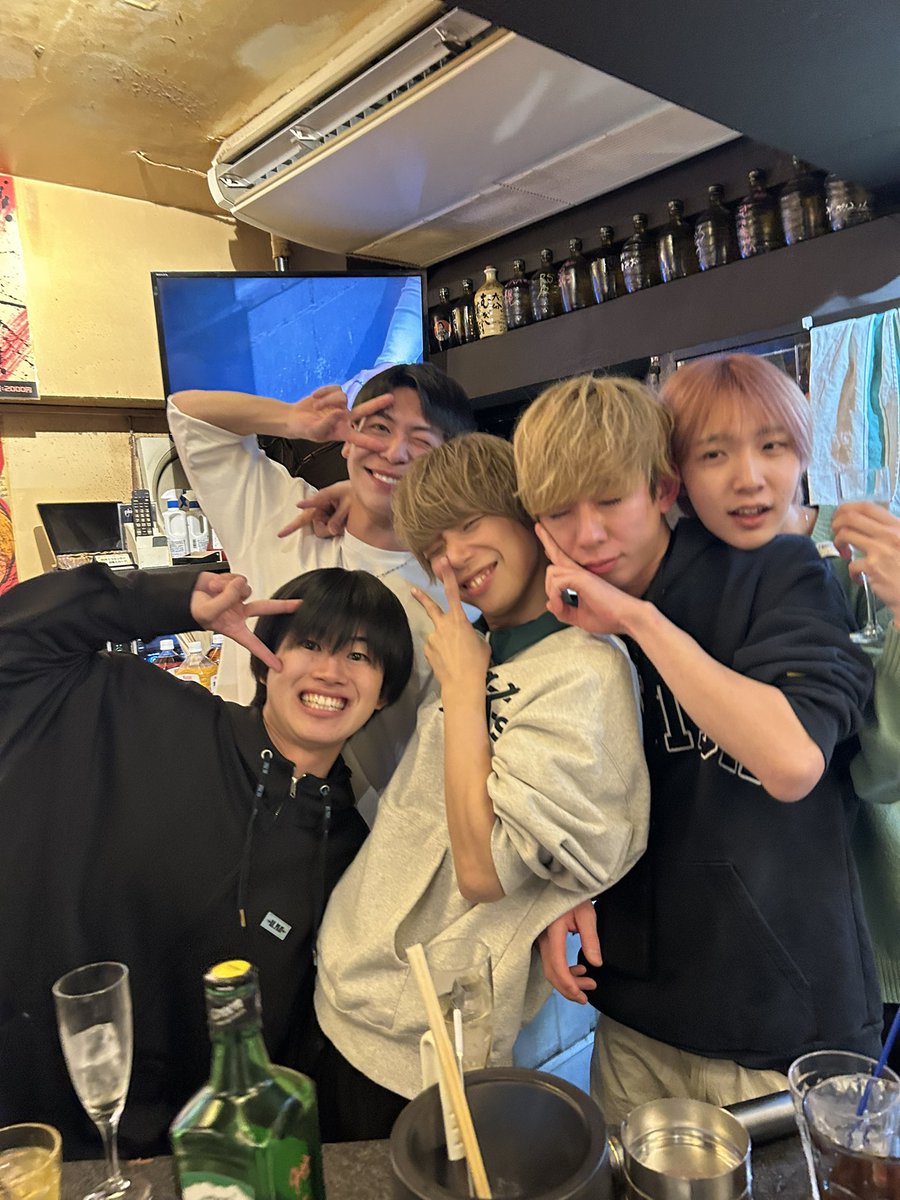 本日のLOVELESSは

ゆうだい
りきや
けんた
かずき
しょうご

でお待ちしてます‼️
よろしくお願いします🫡