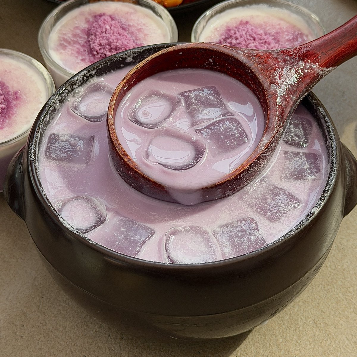 밥요정 tweet media