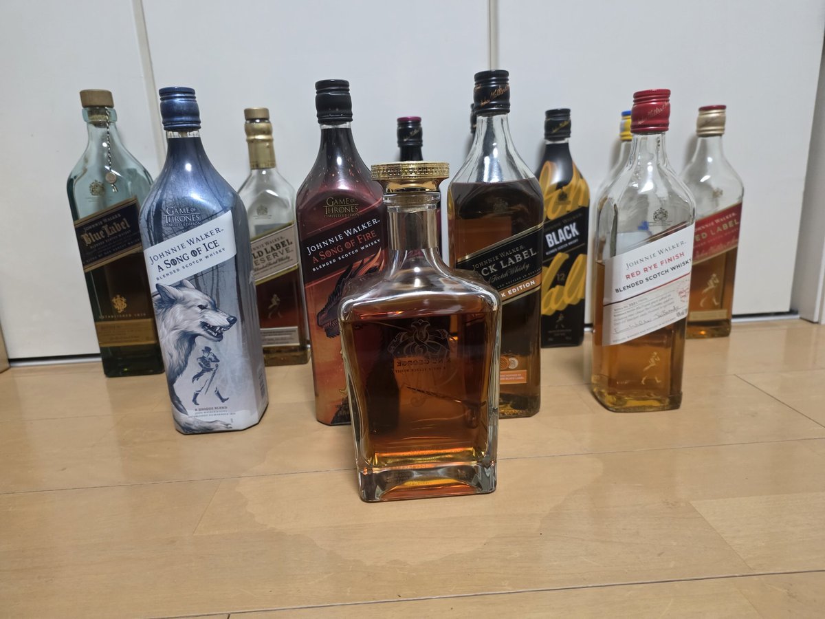 ScotchMotimoti's tweet photo. こんばんは皆さんはじめまして。

私の自慢のジョニーウォーカー達を見てほしい。

そしてもし良かったら皆さんのオススメのお酒や自慢の棚を見てみたいな( ◜ᴗ◝)

 #ウイスキー
 #Whisky
 #ジョニーウォーカー
 #JohnnieWalker https://t.co/zrV3hgdaAG