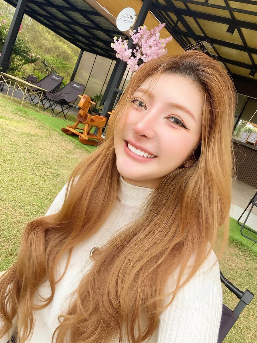 jeedjad.st (จี๊ดจ๊าด) tweet media