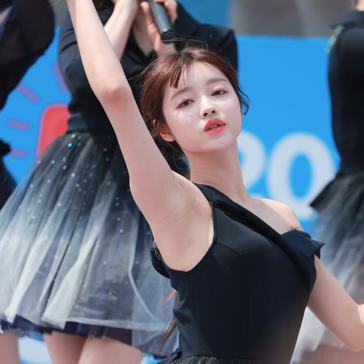 kpopdataz's tweet photo. #YOOA #OHMYGIRL #유아 #KPOP
190522 Yooa
kpop idol data 유아 ���이터 https://t.co/8VRzKMGOpZ