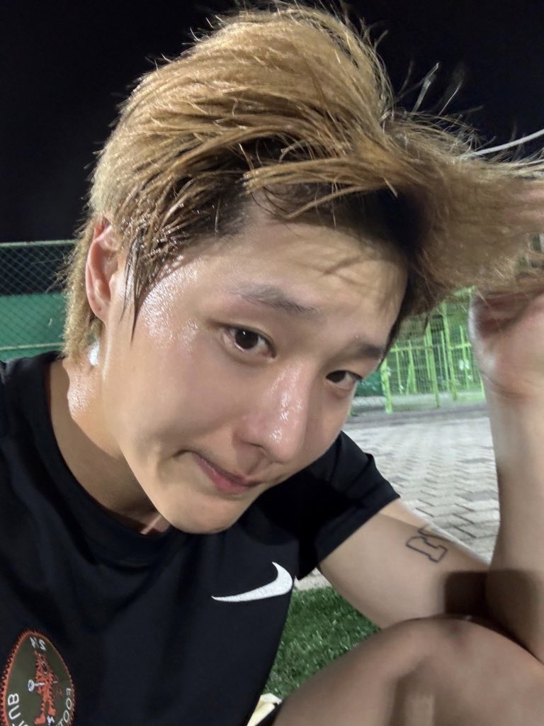 Evan, Cho. tweet media