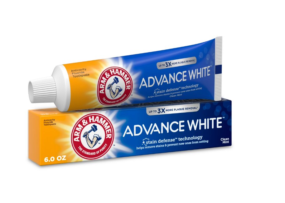 TradwifeOrigina's tweet image. The irony of whitening toothpaste:
You use it for a “fresh mouth” — and end up with worse breath.
Many whitening formulas strip the natural oral balance with abrasives and chemical agents, disrupting the good bacteria that keep your breath healthy.
#Tradwife  #OralCare