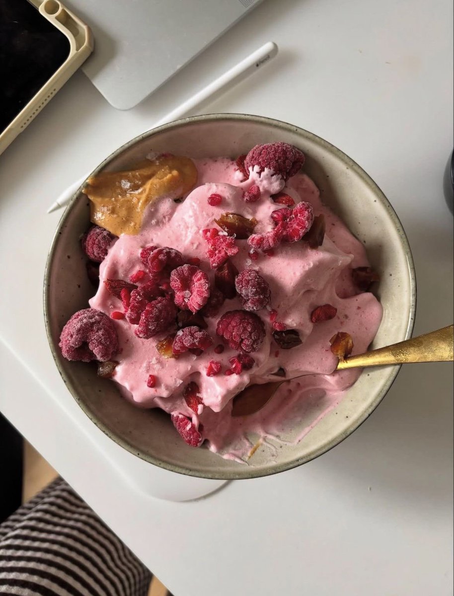 𝒞𝓁𝒶𝓈𝓈𝓎 tweet media