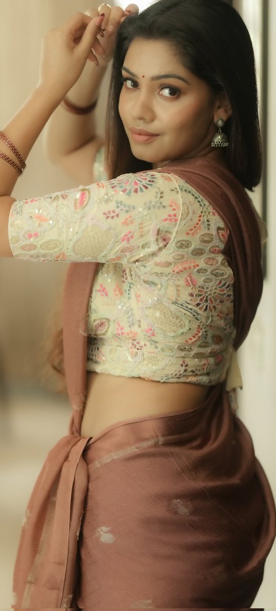 вєαυту qυєєηѕ н∂ ™ tweet media