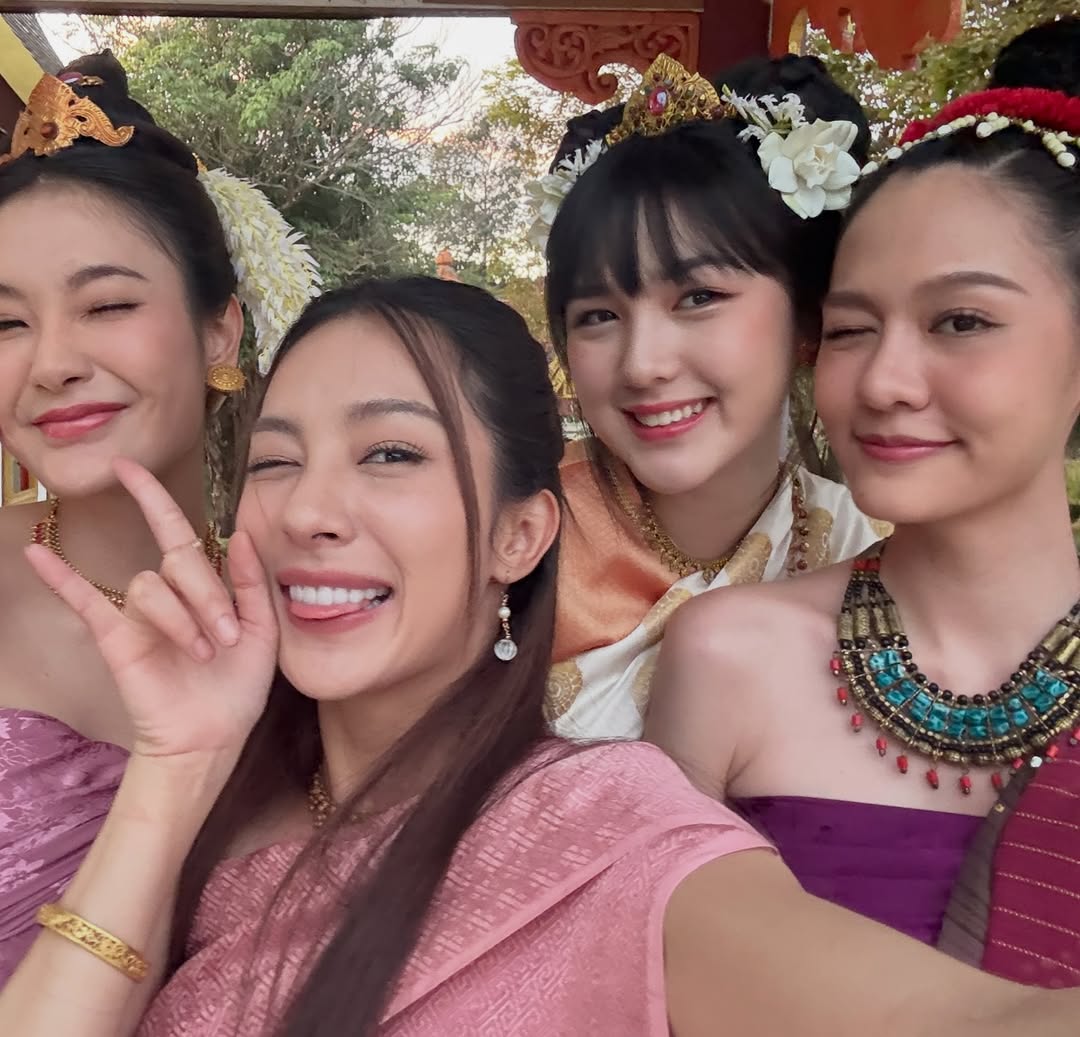 EnjoyLight tweet media